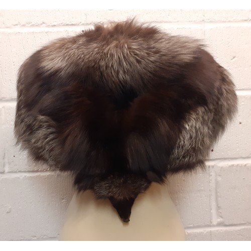 72 - A vintage silver fox fur 'cape-style' stole. Location:BWR
Condition:Good, no stiffness, loss of fur ... 