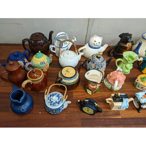 194 - Collectable ceramics to include a Devon Moor tea pot, Bossons plaques LVNH Presidential Year Courage... 