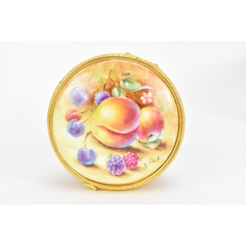 122 - A Royal Worcester fruit decorated trinket box entitled 'Peaches' having a hinged lid panted with fru... 