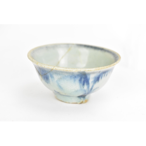 6 - Mixed Chinese blue and white porcelain to include a Ming dynasty stem cup, a bowl and a footed cup, ... 