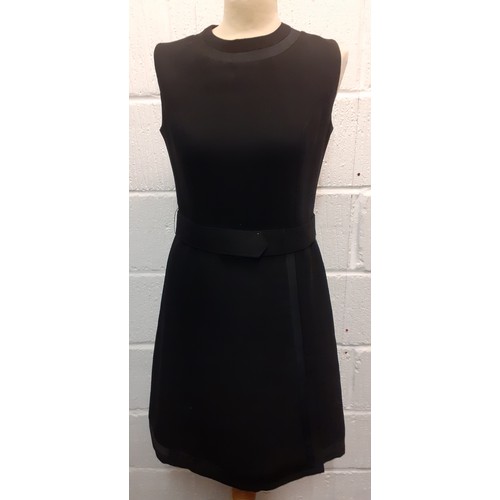 26 - Hero Modell-A late 1960's Creation a la Mode de Paris black short sleeved pure new wool shift dress ... 