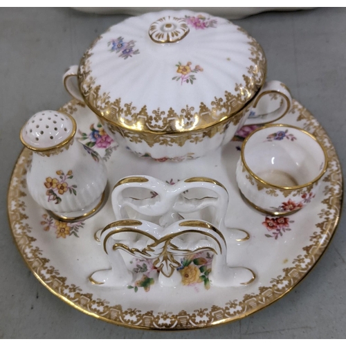 1 - A Copeland breakfast set and a decorative desk set
Location:RWB
If there is no condition report show... 