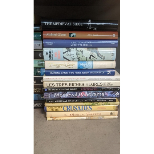 149 - Books to include mainly historical examples, 'The Reluctant Widow by Georgette Heyer, a selection of... 