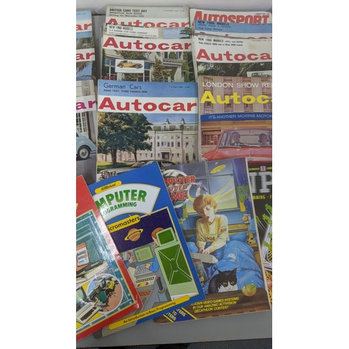 271 - A collection of 1960's autocar magazines together with computer related magazines
Location: 9-6
If t... 