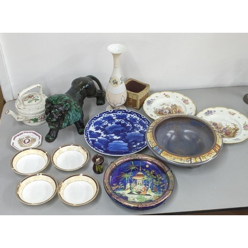 274 - Mixed ceramics to include a Carlton ware lustre bowl in a Persian pattern, an earthenware mounted li... 