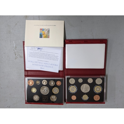 31 - United Kingdom Deluxe Proof Sets 1995-2007
Location:4.2
If there is no condition report shown, pleas... 