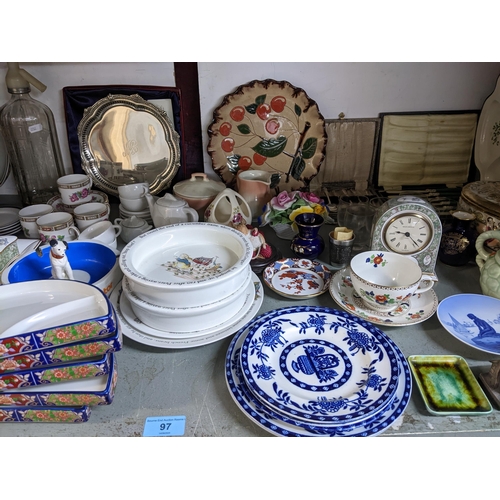 97 - A mixed lot of ceramics, silver plate and other items to include Naples trinket box, and pot and cov... 