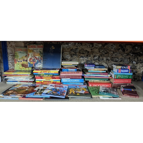 488 - Mixed books, mainly children's books, to include Blue Peter annuals, Dandy books, Beano and others, ... 