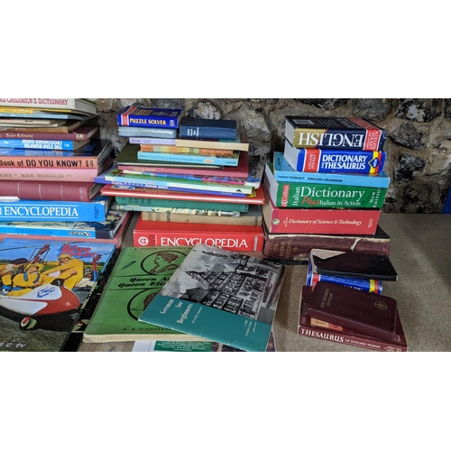 488 - Mixed books, mainly children's books, to include Blue Peter annuals, Dandy books, Beano and others, ... 