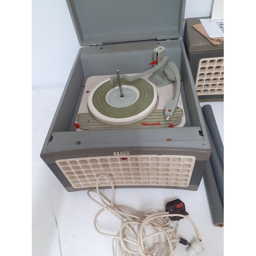 150 - A Decca stereogram SG177 with instruction manual. Location:RAM
If there is no condition report, plea... 