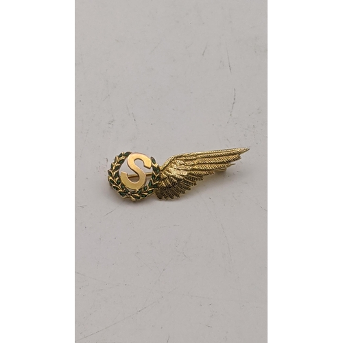 100 - A 9ct gold Signaller sweetheart brooch 4g
Location: CAB 1
If there is no condition report shown, ple... 