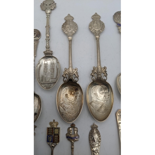 141 - A quantity of silver tea/collectors spoons, total weight 327.2g
Location: A3M
If there is no conditi... 