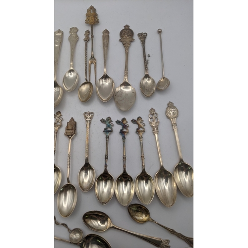 142 - A quantity of silver tea/collectors spoons, total weight 346.5g
Location: A3M
If there is no conditi... 