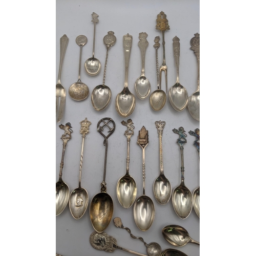 142 - A quantity of silver tea/collectors spoons, total weight 346.5g
Location: A3M
If there is no conditi... 