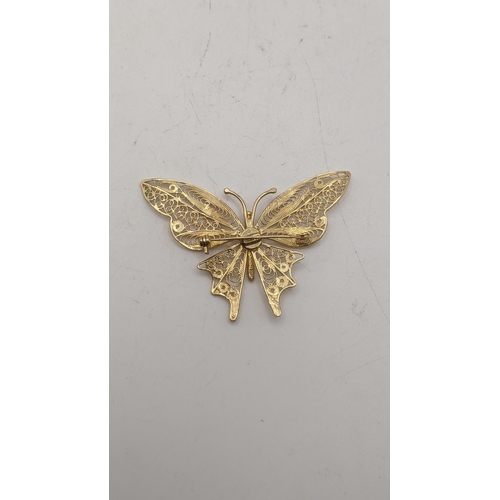 46 - A 9ct gold filigree brooch fashioned as a butterfly, 4.5g
Location: CAB 1
If there is no condition r... 