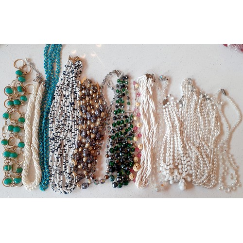 61 - Mixed vintage costume jewellery to include 1950's-70's bead necklaces, 4 silver and white metal fash... 