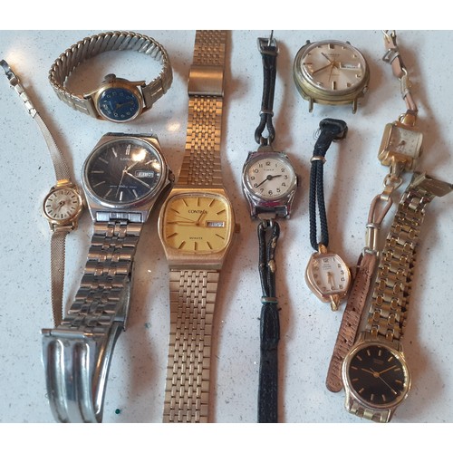 63 - A quantity of mixed vintage wristwatches to include a Lorus stainless steel gents watch with blue di... 