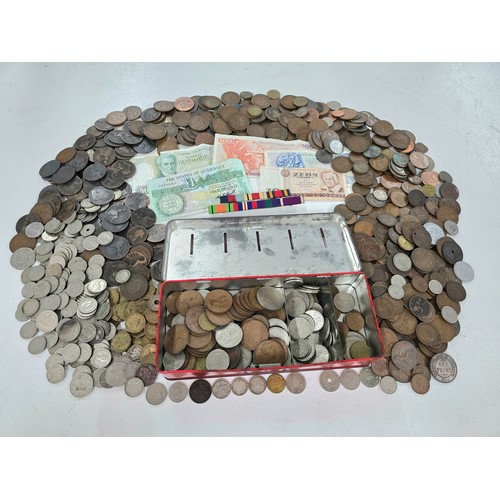 441 - A large collection of 19th century and later world coins and Banknotes to include, British, Commonwe... 