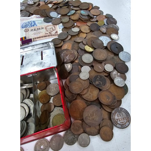 441 - A large collection of 19th century and later world coins and Banknotes to include, British, Commonwe... 