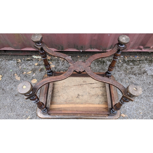 165 - A circa 1700 walnut side table, having a single frieze drawer, four baluster and knop turned legs un... 