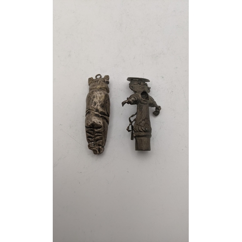 34 - Two Chinese silver chatelaine figures, approx 6cm long, total weight 18g
Location: CAB1
If there is ... 