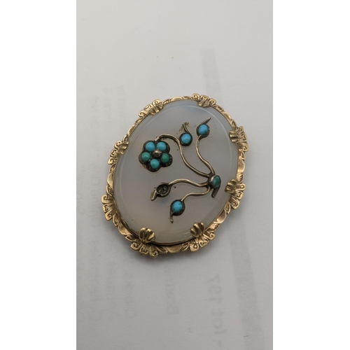 57 - Mixed jewellery to include a yellow metal chalcedony turquoise brooch A/F testing as 9ct, together w... 