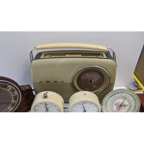 86 - A collection of vintage clocks to include a Smiths timer, a Metamec electric mantle clock without pl... 