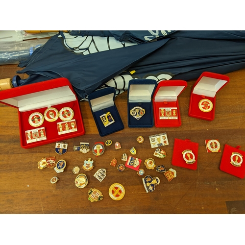 138 - Football related enamel badges to include Manchester United, Chelsea, Tottenham, three motor related... 