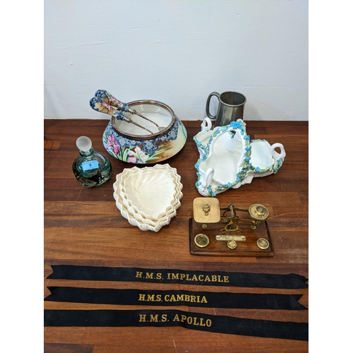 9 - Collectables to include a Japanese porcelain salad bowl and servers, a graduated set of three Coalpo... 