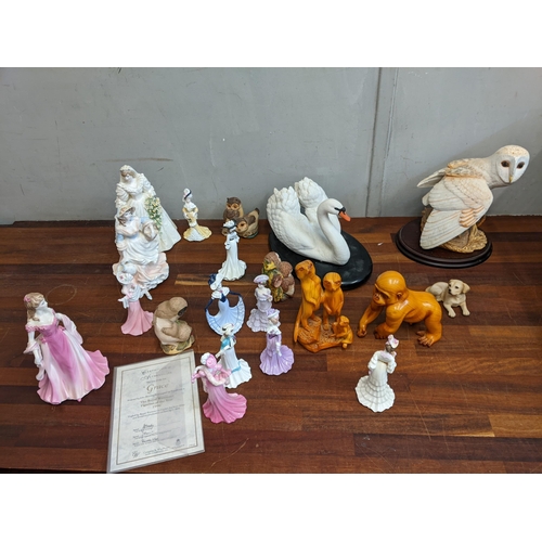 432 - Coalport and Worcester figures to include Grace, model animals, The Royal Swan, Franklin Mint barn o... 