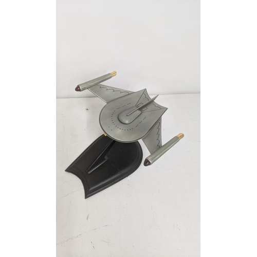 443 - Franklin Mint Star Trek Romulan bird of prey with box
Location:A4F
If there is no condition report s... 