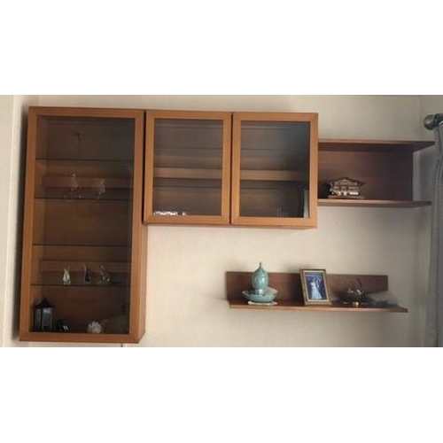 460 - A mid 20th century teak Tapley 33 wall unit Location:LAF
If there is no condition report shown, plea... 