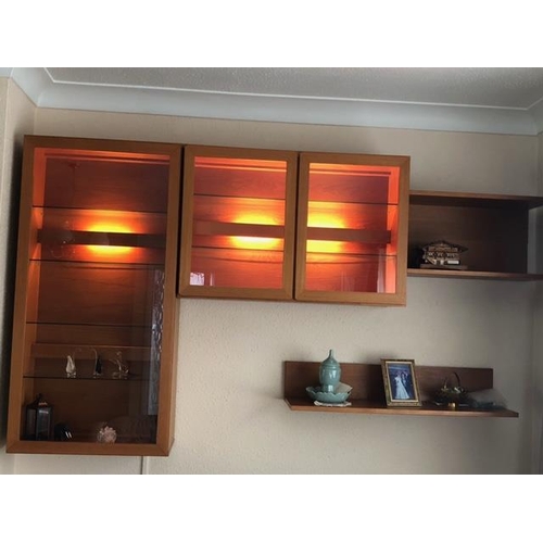 460 - A mid 20th century teak Tapley 33 wall unit Location:LAF
If there is no condition report shown, plea... 