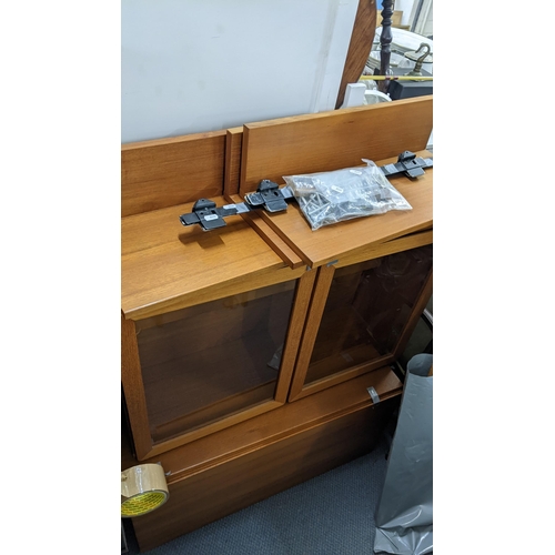 460 - A mid 20th century teak Tapley 33 wall unit Location:LAF
If there is no condition report shown, plea... 