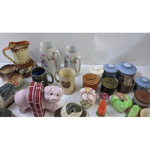 402 - A collection of ceramics to include Hornsea pottery lidded pots, Carltonware ornamental plates, a My... 