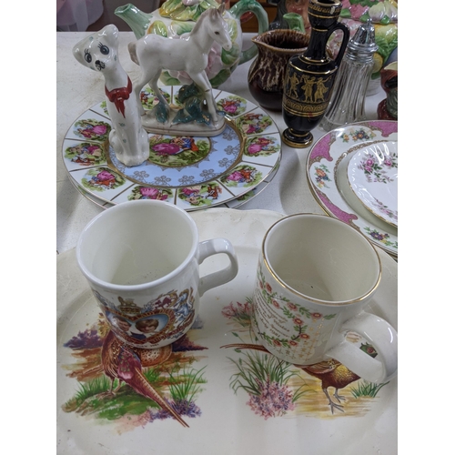 406 - A mixed lot of china and ceramics to include Toby character jugs, 19th century plates and other deco... 