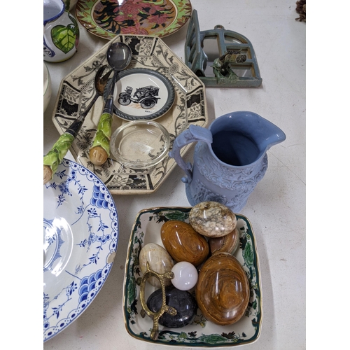 413 - Mixed china to include a Delft vase with a slender neck, decorative hardstone eggs, a Royal Doulton ... 