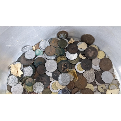 427 - A large collection of coins to include early 20th century pennies, three pennies and other English a... 