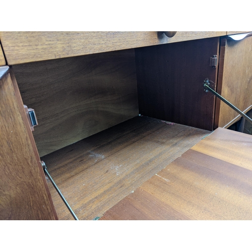 484 - An Elliots of Newbury retro teak sideboard, 75.5 high x 185.5 wide
Location:A4B
If there is no condi... 