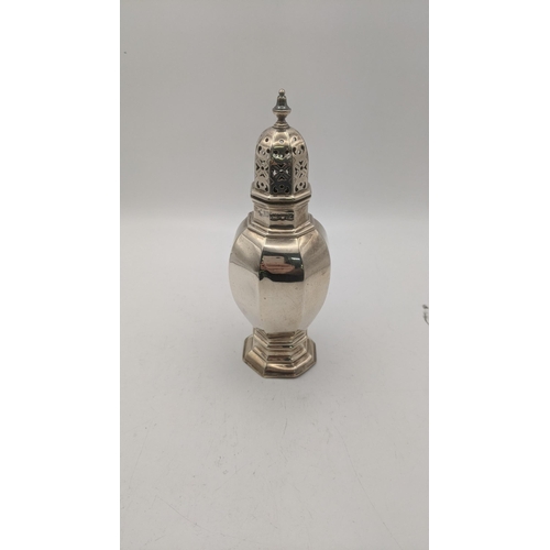 167 - A Mappin & Webb sugar caster hallmarked London 1905, 124.4g
Location:7.1
If there is no condition re... 