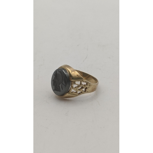 24 - A 9ct gold Hematite intaglio signed ring, 5.6g size R
Location:RING
If there is no condition report ... 