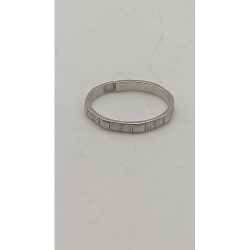 94 - A ladies platinum ring A/F 2.7g
Location:CAB4
If there is no condition report shown, please request ... 