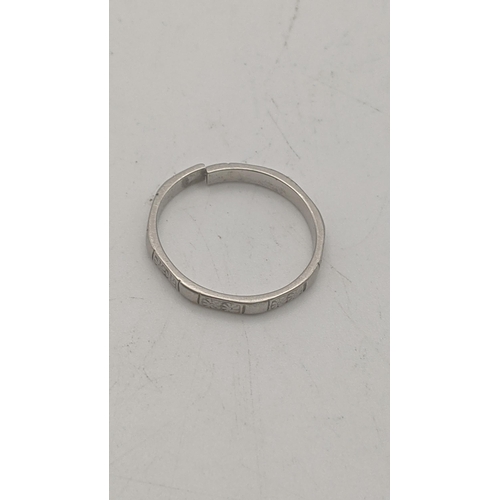 94 - A ladies platinum ring A/F 2.7g
Location:CAB4
If there is no condition report shown, please request ... 