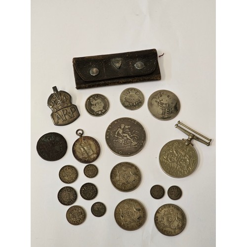 139 - Coins of interest - to include a George III 1820 Crown, a George IV Halfcrown A/F, George I 1724 Hal... 