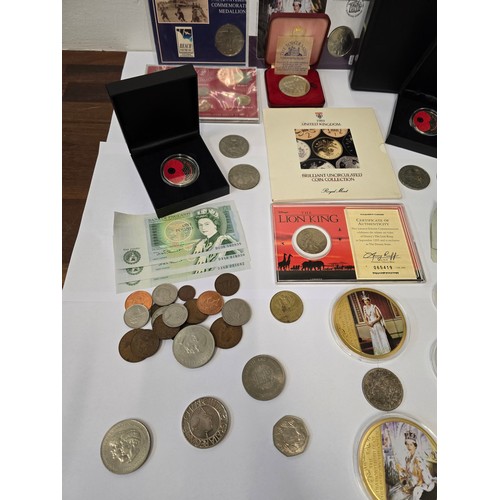 140 - A collection of British coins and banknotes to include Victorian and later silver coinage, post 1947... 