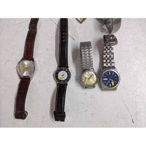 563 - Gents wristwatches to include Huntana, Seiko day date, Charley Raymond, Citron and a gold plated poc... 