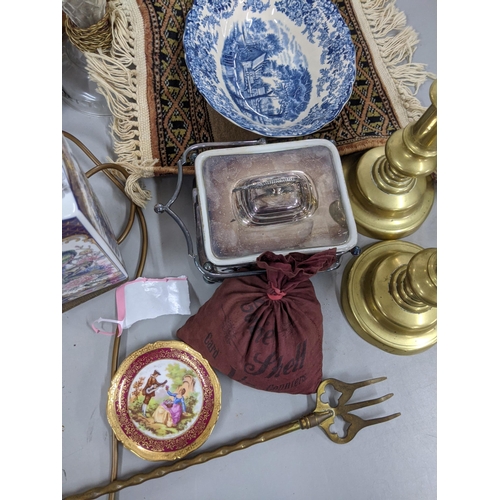 582 - A mixed lot to include two candlesticks, a Chinese style table lamp, a decorative box and games to i... 