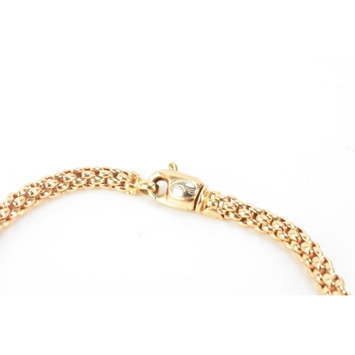 175 - An 18ct yellow gold spegia link bracelet, the lobster claw clasp stamped FOPE 750, 19cm, 10.7 grams
... 