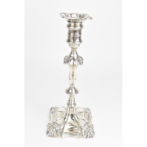 2 - A pair of George V silver candlesticks, by Goldsmiths & Silversmiths Co Ltd, hallmarked London 1913,... 