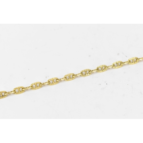 242 - An 18ct yellow gold anchor chain link necklace, fitted with a 9ct gold bolt ring clasp and safety ch... 